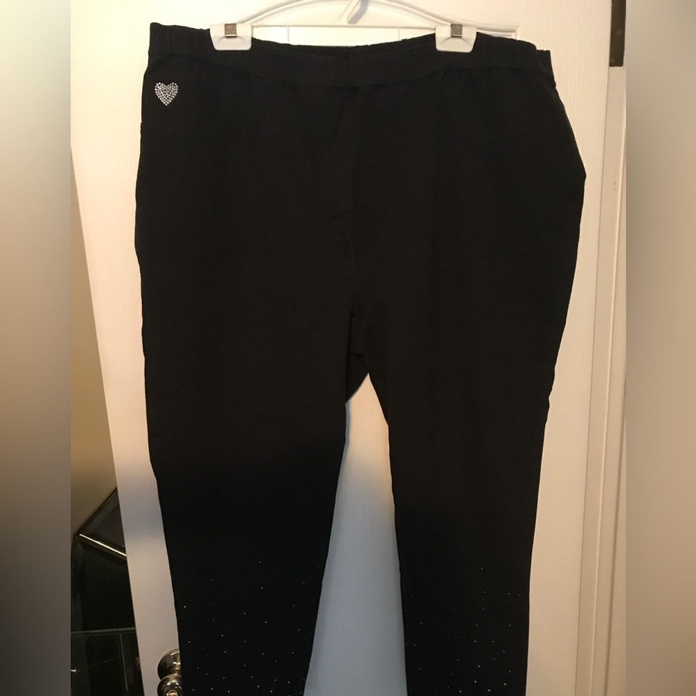 Dream Jeannes by Quaker Factory Black Pants - 2X Short